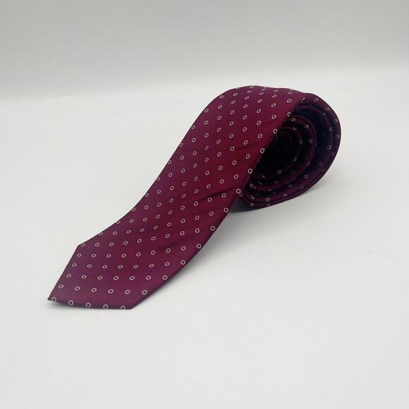 The Tie Bar Red and White Men's Tie 100% Silk 60" x 2.5" - Picture 4 of 6